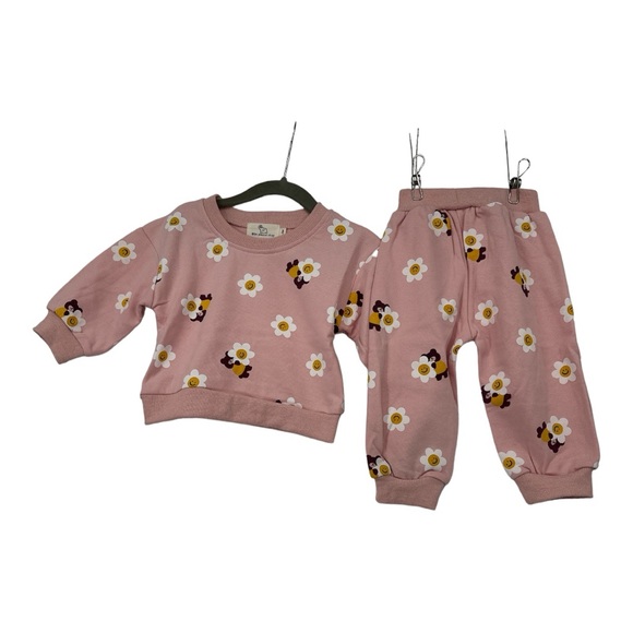 Little Peanut Shop teddybear daisy two-piece jogger set - Picture 2 of 2